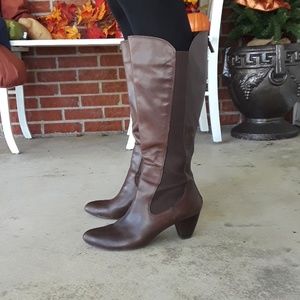 Naturalizer wide shaft talk boots size 11m